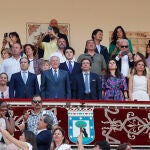 Teresa Urquijo, la novia de Almeida, sorprendía con un look de lo más sencillo y favorecedor en la Plaza de las Ventas