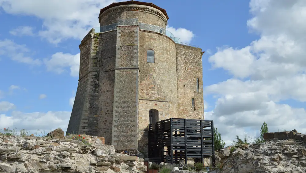 Castillo de Alba de Tormes (Salamanca)