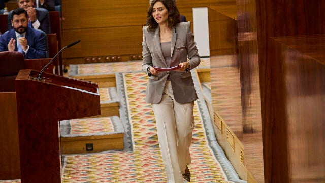 Isabel Diaz Ayuso investidura Asamblea de Madrid © Alberto R. Roldán / Diario La Razon.