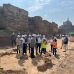 La realización de los trabajos permitirá la apertura y acondicionamiento de un itinerario peatonal que posibilitará que el público pueda visitar las obras
