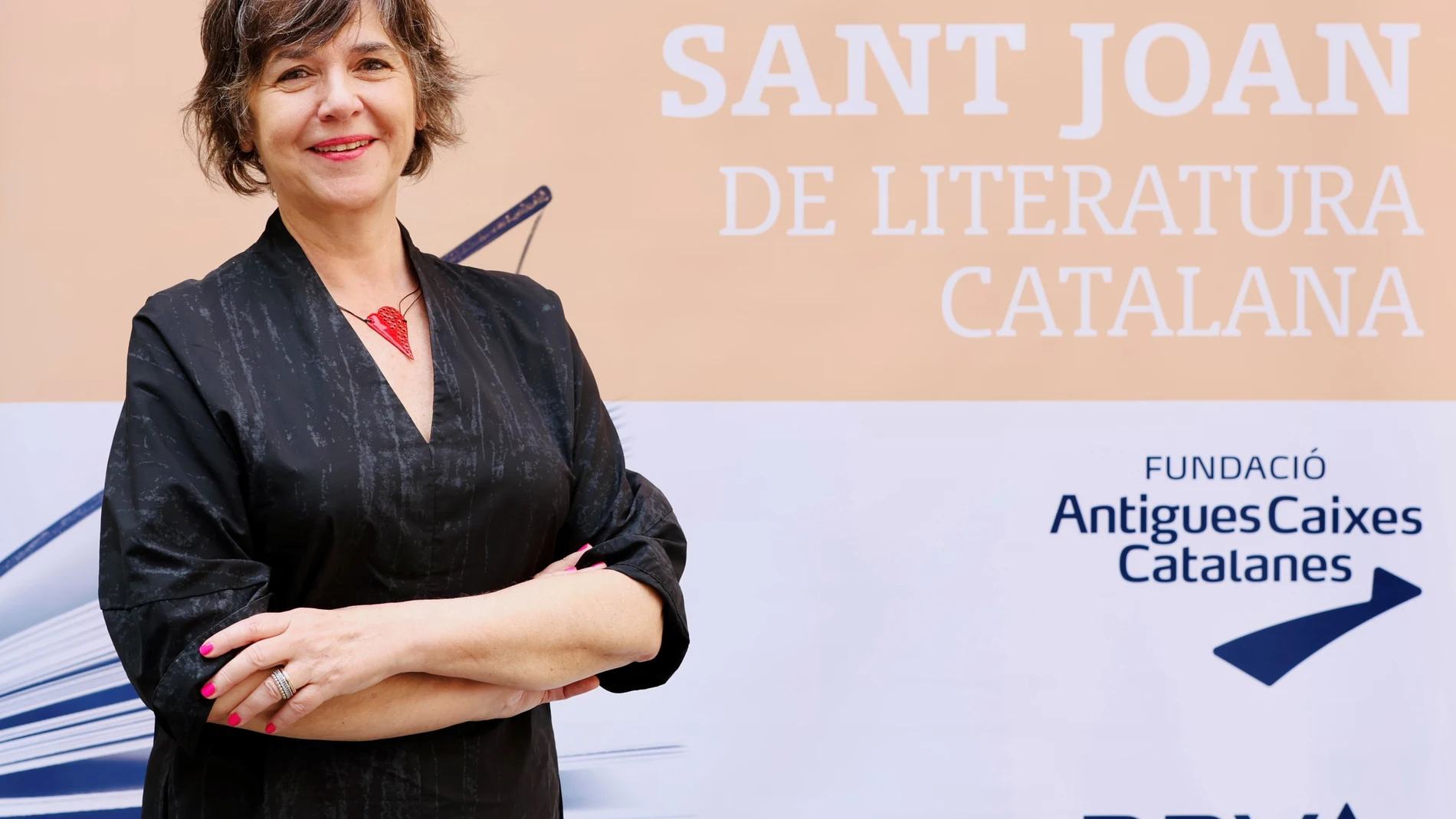 La escritora Marta Marín-Dòmine ganadora del Premi BBVA Sant Joan