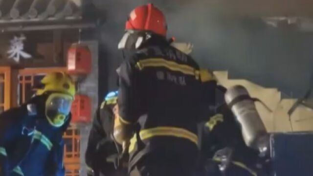Bomberos en el lugar de la explosión en la ciudad china de Yinchuan
