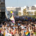 El Orgullo de València marcha para que no se den pasos atrás en los derechos LGTBI