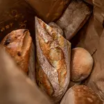 Hay tres maneras de conseguir que el pan descongelado quede crujiente, como si fuese recién horneado