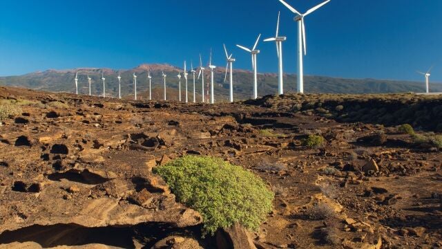 Aerogeneradores en las instalaciones del Instituto Tecnológico y de Energías Renovables (ITER) , dependiente del Cabildo de Tenerife