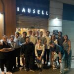 El equipo del restaurante Central capitaneado por Virgilio Martínez, coronado como el restaurante número 1 del mundo y la plantilla de Rausell después de la cena celebrada en su establecimiento