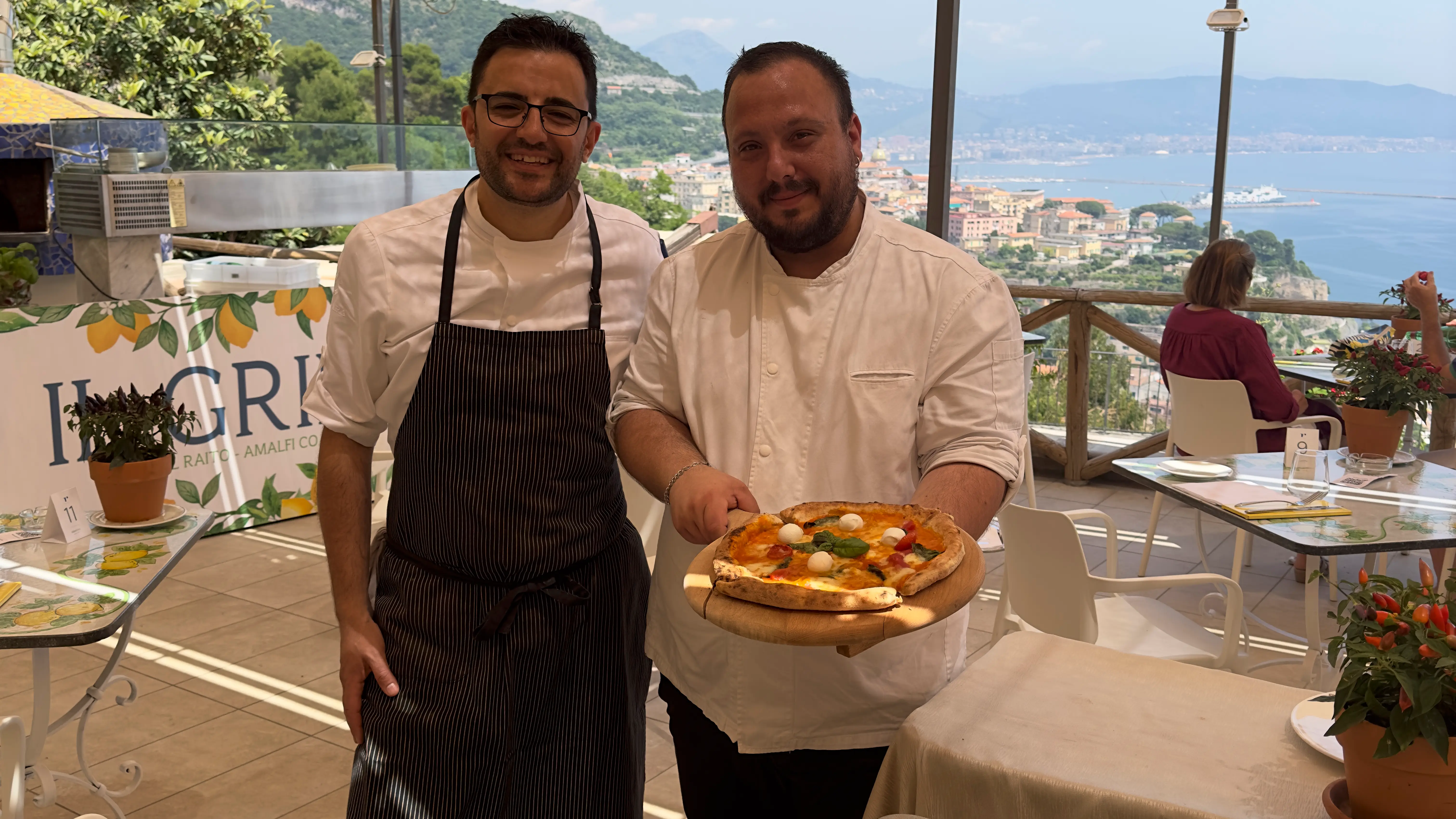 El Chef Russo con el experto en pizzas