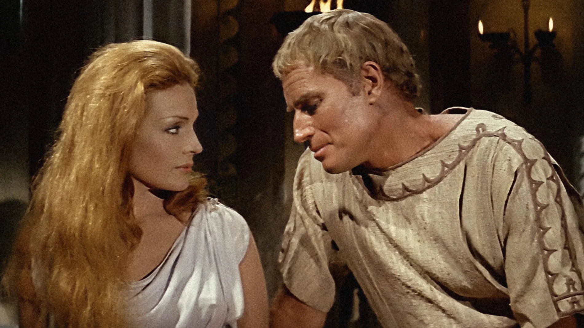 Carmen Sevilla y Charlton Heston en "Marco Antonio y Cleopatra"