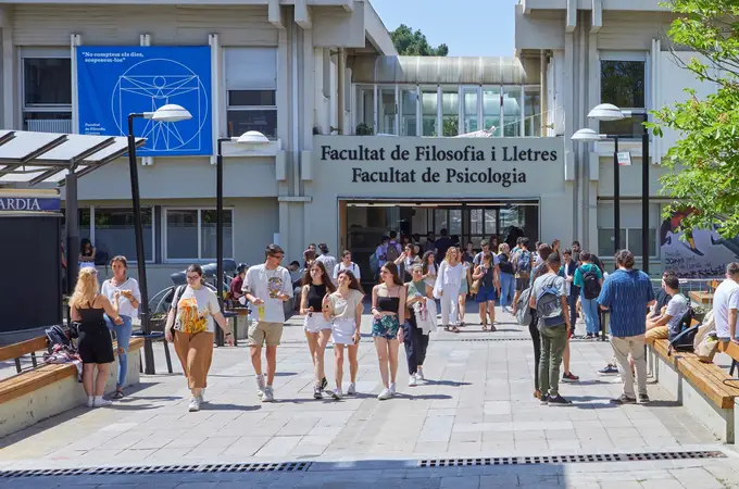 Los estudiantes universitarios de Cataluña rozan la plena ocupación