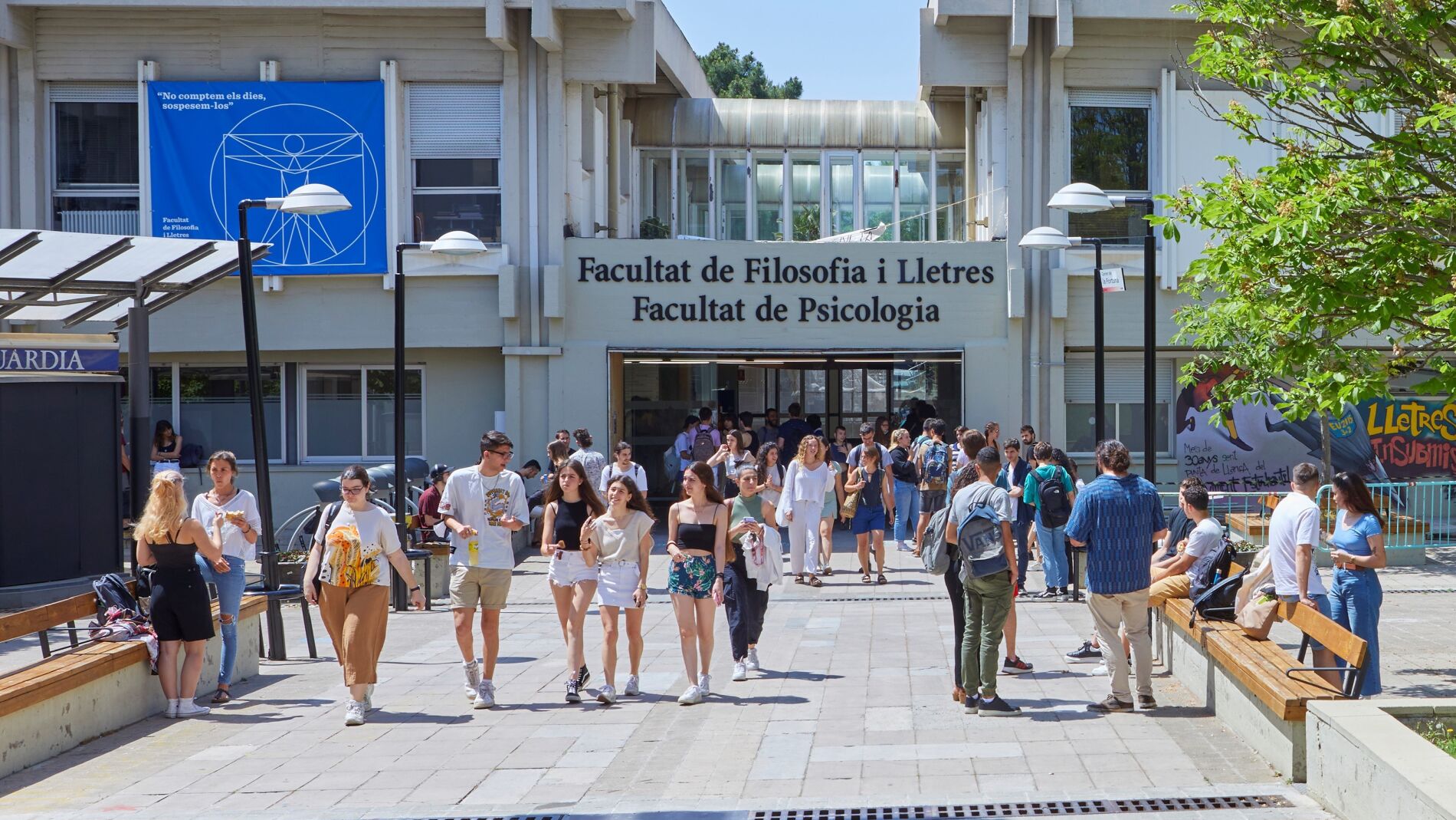 Dos Universidades Españolas Entre Las 300 Mejores Del Mundo, Tres Menos ...