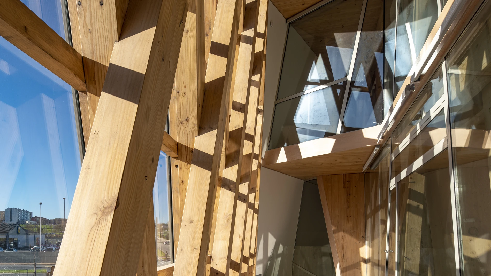 Impulso verde es el primer edificio público de altura construido con madera certificada FSC de España