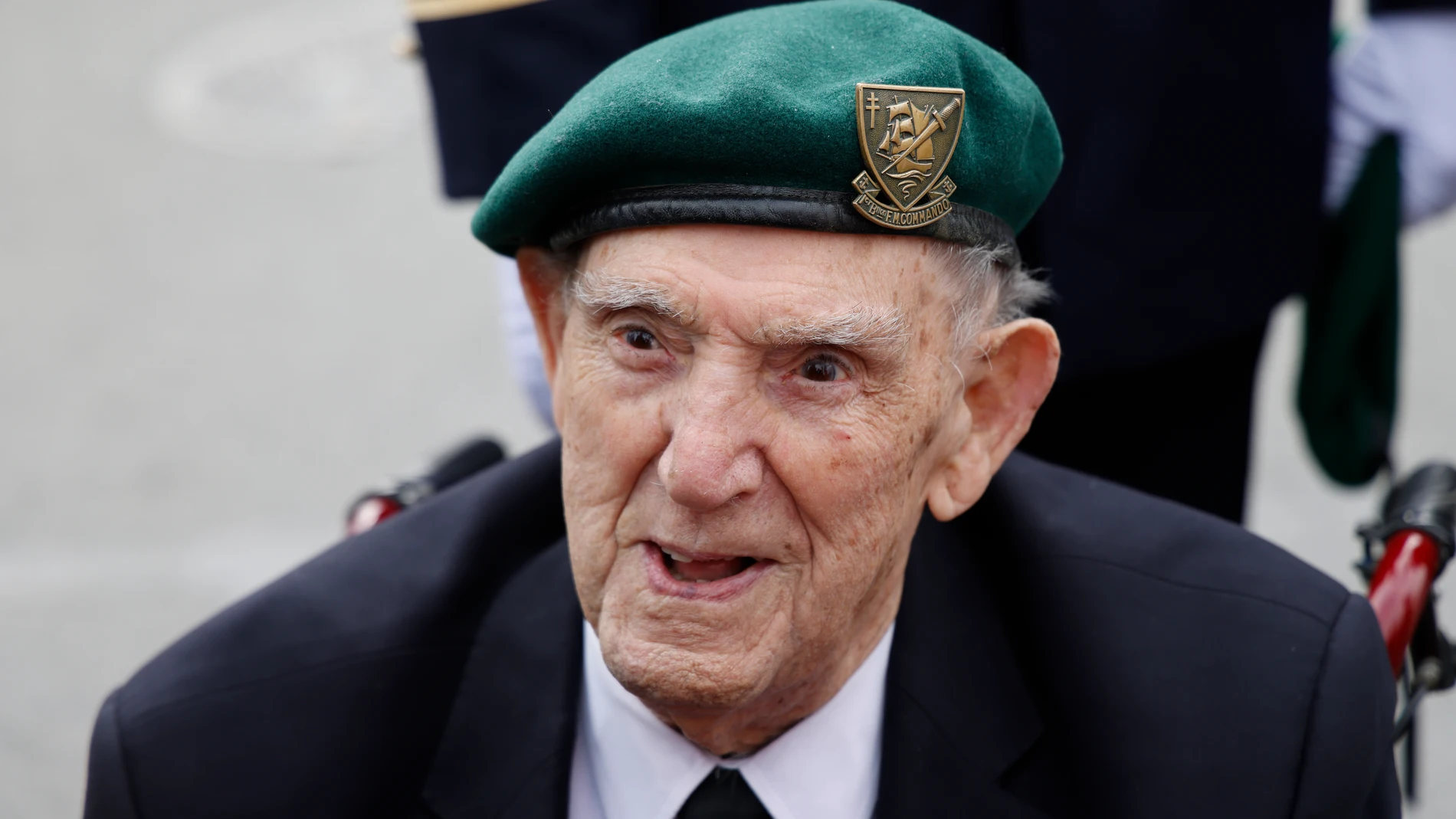 Kieffer Leon Gautier asiste el 6 de junio a una ceremonia por el 79 aniversario del Desembarco de Normandía