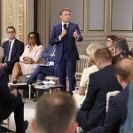 Emmanuel Macron recibe a 220 alcaldes en el Elíseo