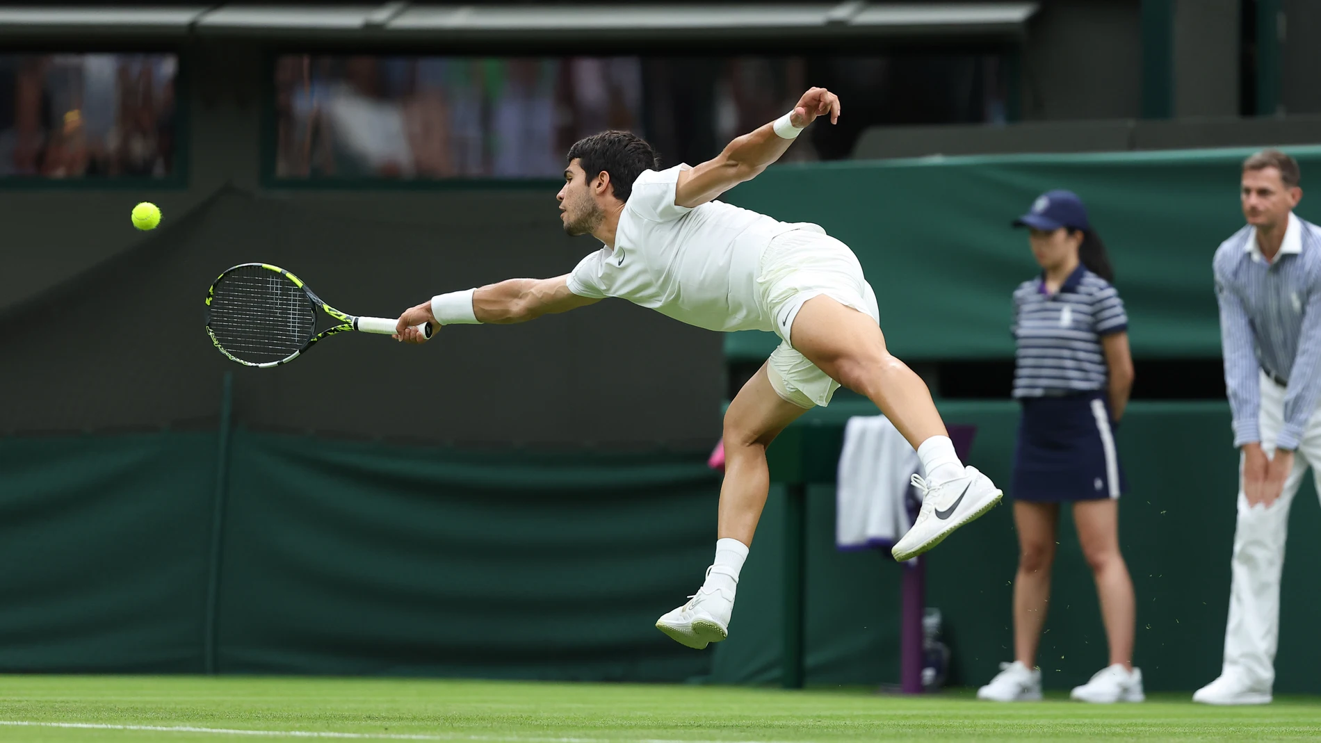 Carlos Alcaraz (Esp) during the 2023 Wimbledon Championships on July 3, 2023 at All England Lawn Tennis & Croquet Club in Wimbledon, England - Photo Antoine Couvercelle / DPPI Antoine Couvercelle / Dppi / Afp7 04/07/2023 ONLY FOR USE IN SPAIN