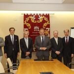 El presidente de las Cortes, Carlos Pollán, firma el convenio de colaboración entre la Fundación Castilla y León y la Fundación Duques de Soria de Ciencia y Cultura Hispánica, y asiste a la apertura del año académico de la Fundación.