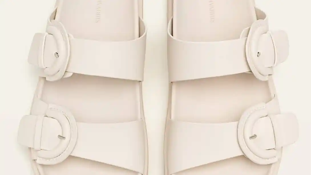 Sandalias planas hebilla