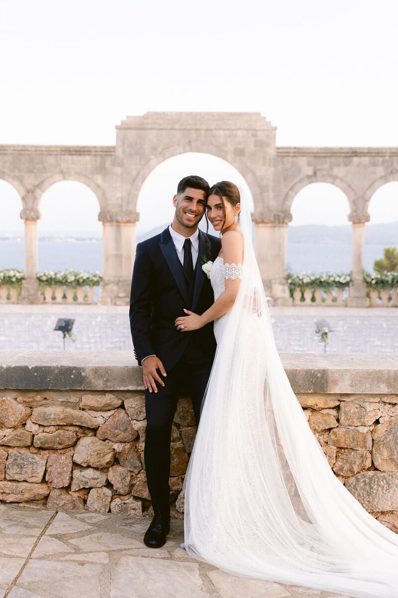 Marco Asensio y Sandra Garal en su boda