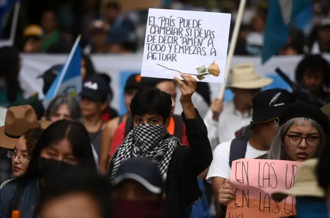 Manifestantes reclaman en Guatemala respeto al resultado electoral