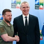 NATO Secretary General and the President of Ukraine meet at NATO ?summit in Vilnius