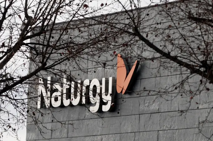 Naturgy se dispara un 5% en Bolsa tras confirmarse que Taqa estudia lanzar una OPA sobre la energética española