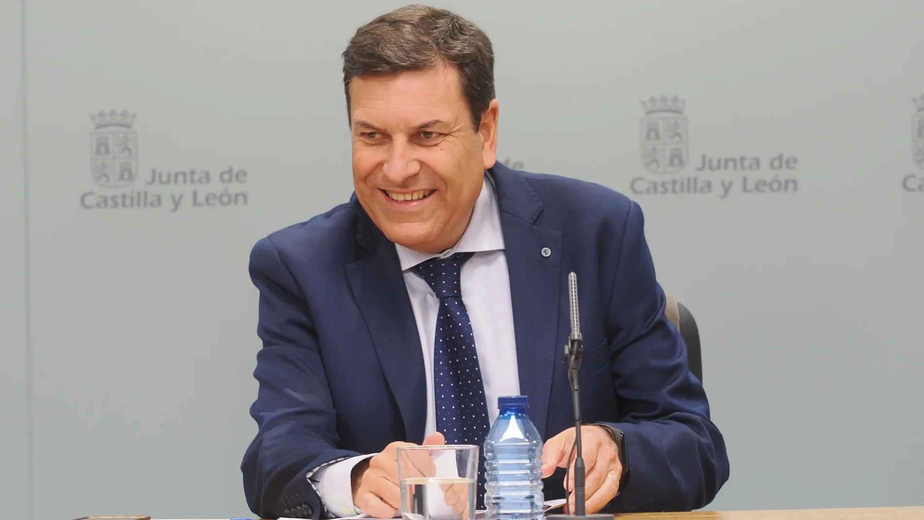 Fernández Carriedo atiende a la prensa tras el Consejo de Gobierno