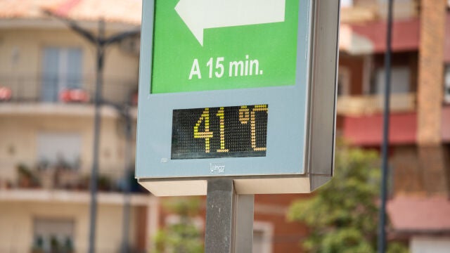 MURCIA.-El calor tendrá hoy en riesgo a todo Andalucía, menos Almería, y a Albacete, con temperaturas por encima de 40 grados