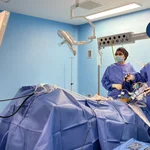 En el campo de la cirugía ginecológica, la histerectomía por laparoscopia ha emergido como una técnica altamente beneficiosa para las mujeres que requieren la extirpación quirúrgica del útero.