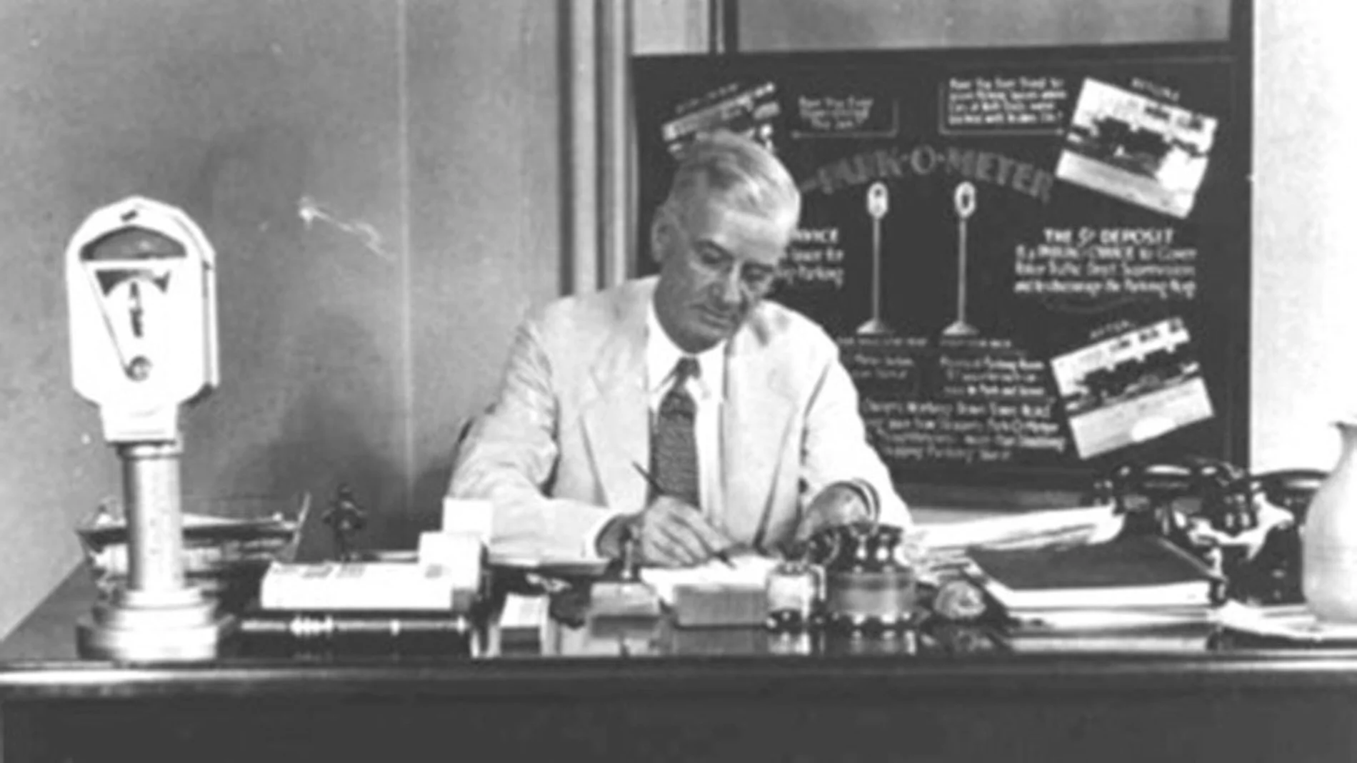 Carl C. Magee patentó el primer parquímetro 