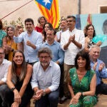 Puigdemont: "Junts estará en todas las trincheras en las que haya que defender a Cataluña"