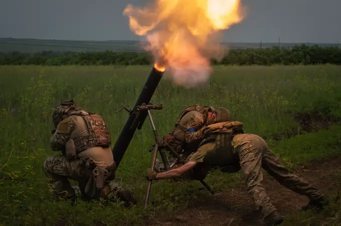 Ucrania ataca Sebastopol y destruye un depósito de armas ruso