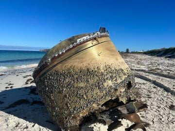 Desconcierto en Australia tras la aparición de un objeto «no identificado» en una playa