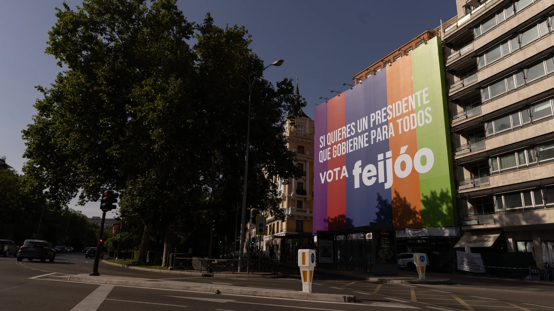 Cartel electoral de Feijóo en el Paseo de la Castellana @Gonzalo Pérez Mata 