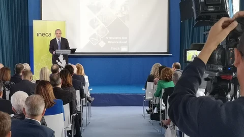 El turismo y la construcción son los sectores que tiran de la economía de la provincia de Alicante.