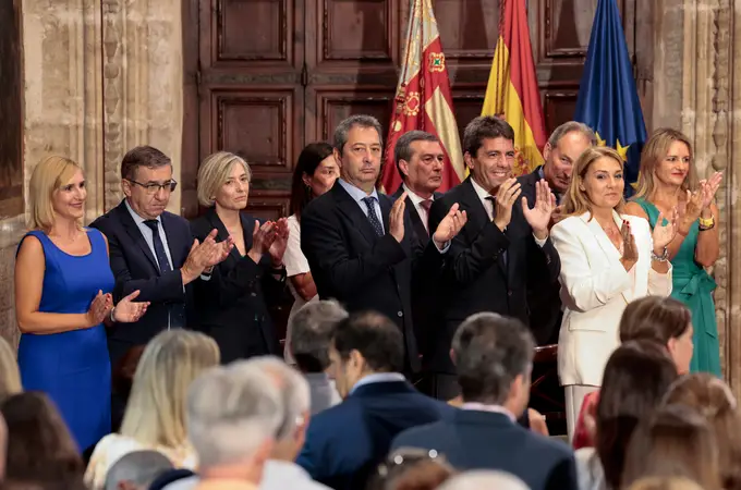 Los nuevos consellers del Gobierno valenciano toman posesión del cargo