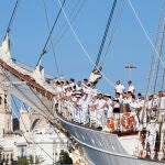 El buque escuela 'Juan Sebastián Elcano' regresa a Cádiz tras su crucero de instrucción 95