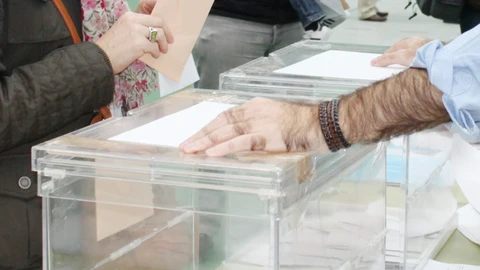 MADRID.-23J.- Cualquier elector podrá ser requerido para una mesa electoral si no aparecen suficientes titulares o suplentes