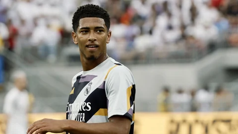 Jude Bellingham, en el calentamiento previo al Real Madrid-Milan