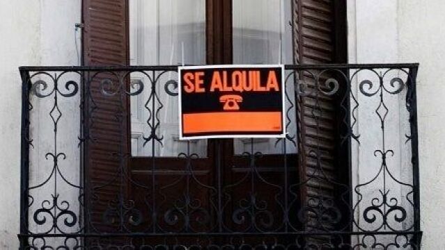 Cartel de "se alquila"