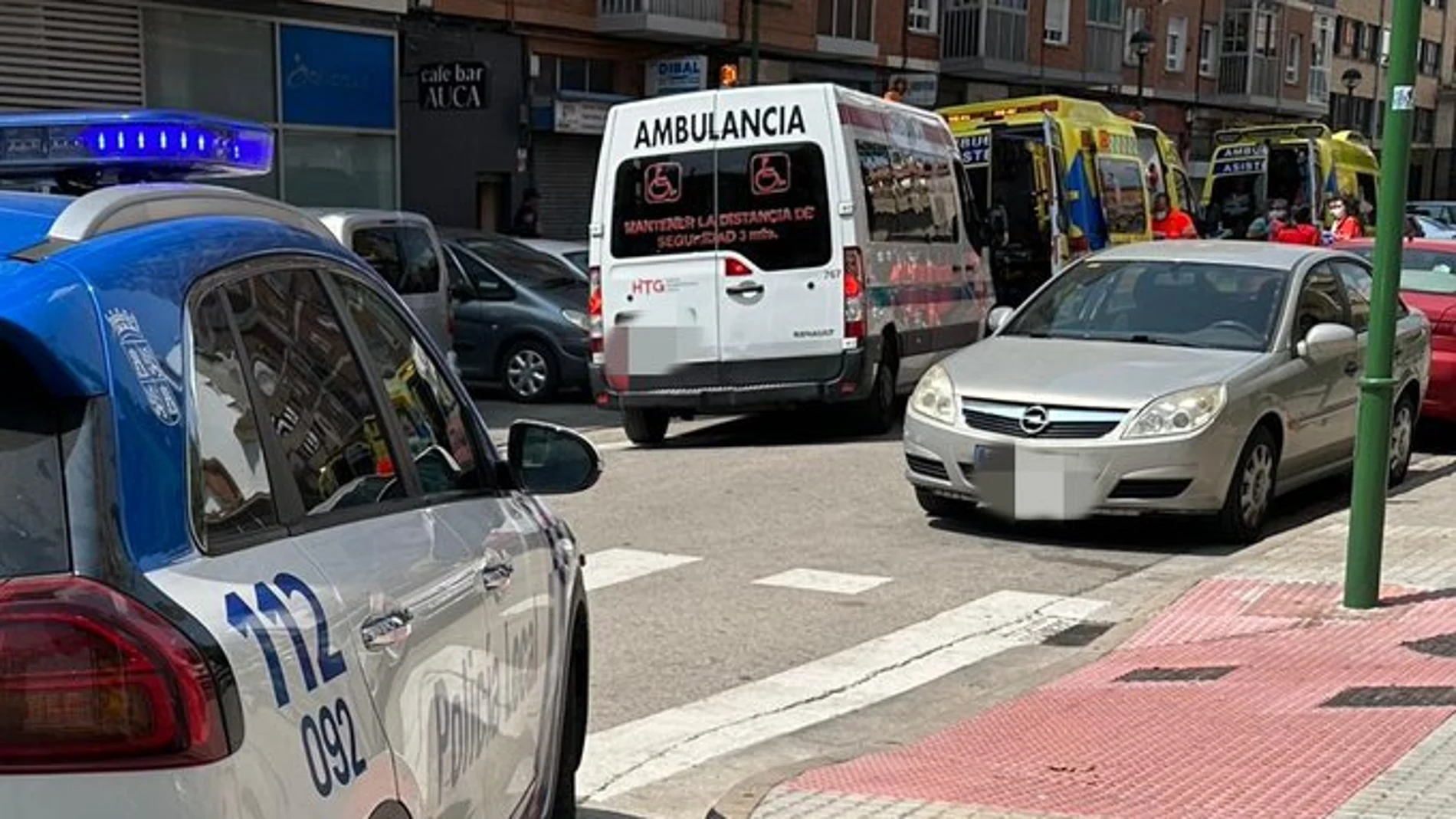 Cuatro heridos en dos accidentes y dos atropellos en dos horas y media en Valladolid