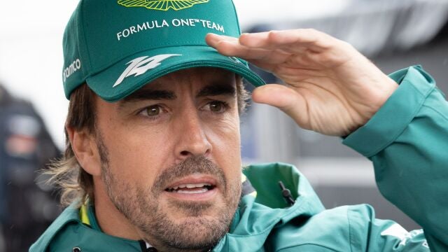 Fernando Alonso, en el paddock del Gran Premio de Bélgica