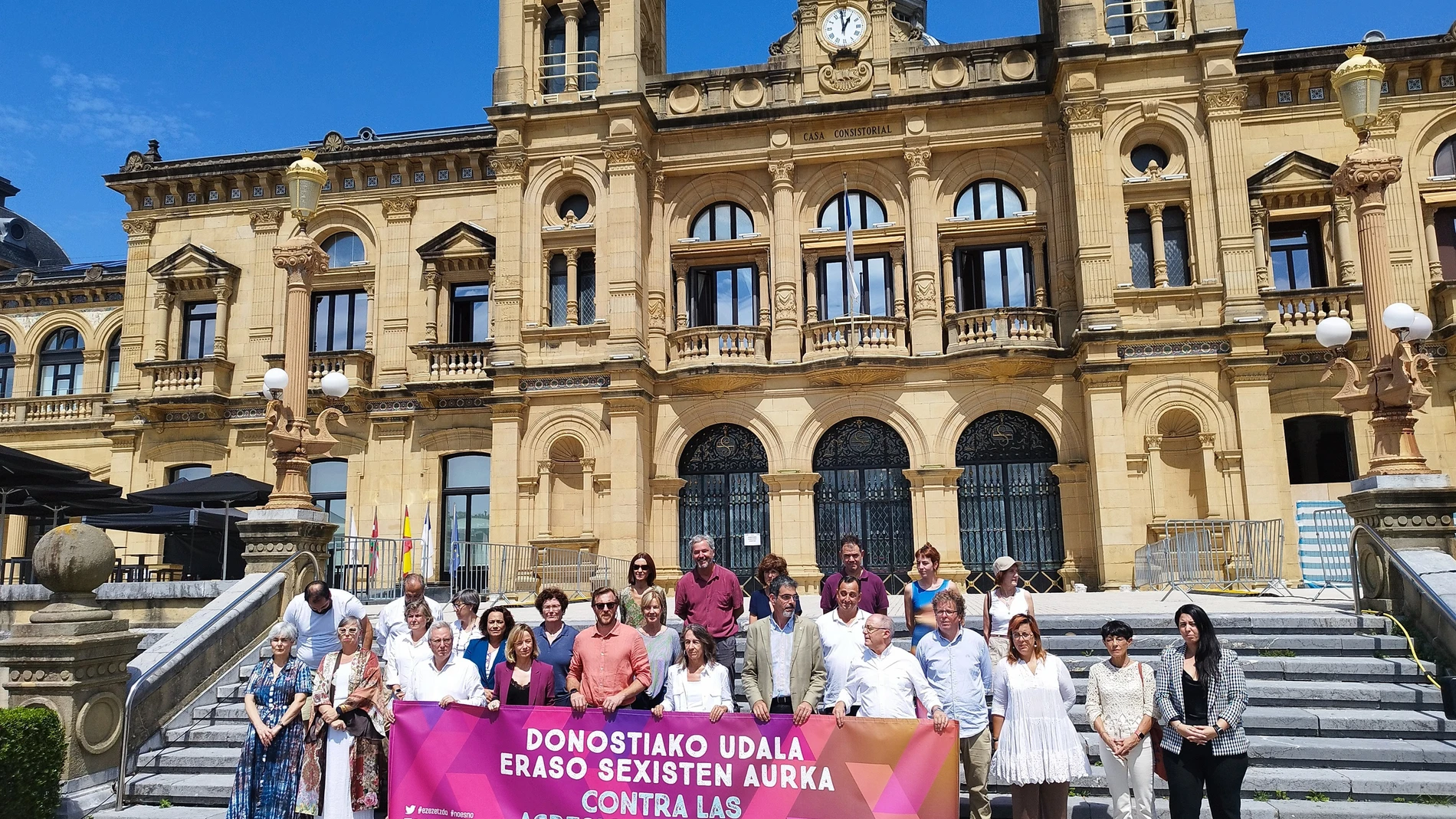 Concentración en repulsa de las últimas agresiones sexuales registradas en San Sebastián. EUROPA PRESS 28/07/2023