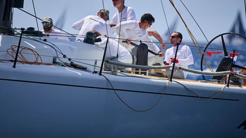 Felipe VI, a bordo del "Aifos"