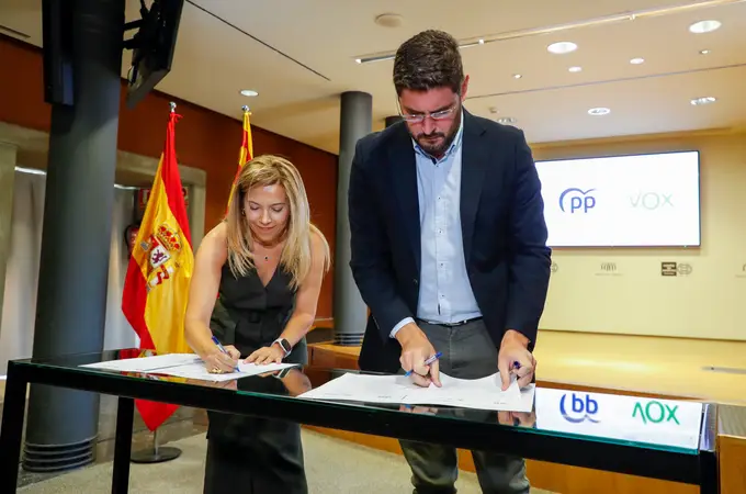 PP y Vox ratifican el acuerdo de gobierno de coalición en Aragón 