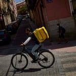 Hombre, 30 años y con estudios: así son los «riders» en Murcia