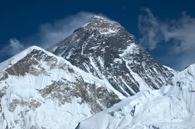 ¿Por qué nadie vive en la cima del Everest?