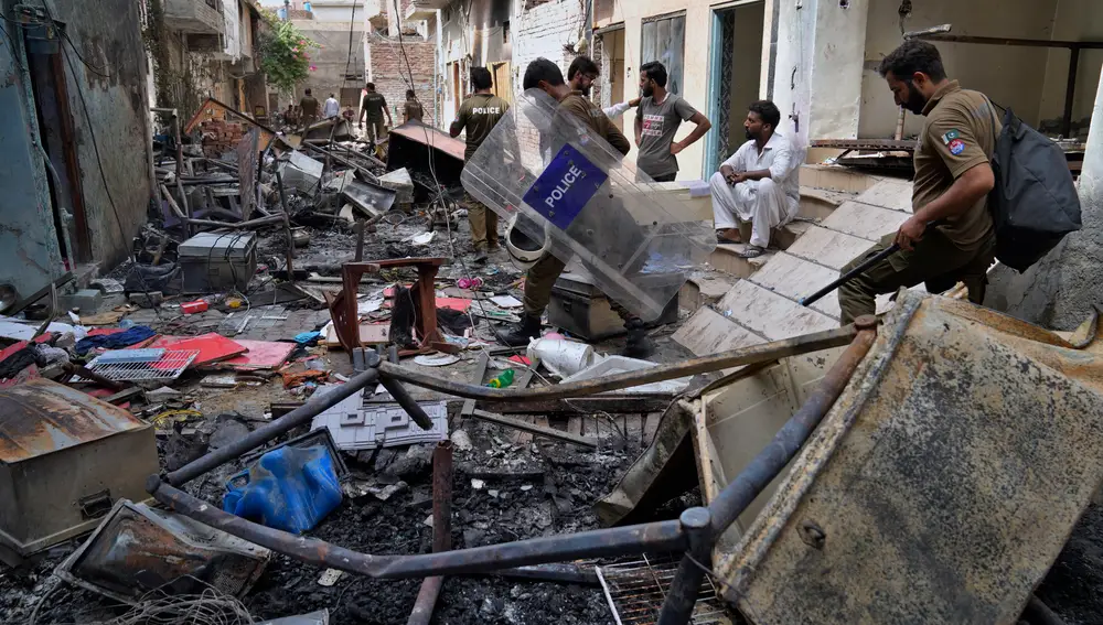 Pakistan Churches Attacked