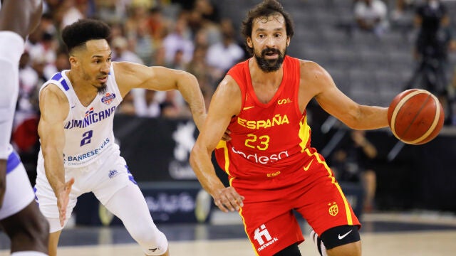 Llull ejerció de base durante algunos minutos ante la República Dominicana