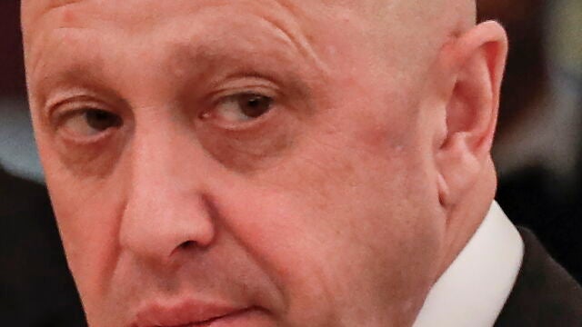 Yevgeny Prigozhin onboard a plane that crashed in Russia