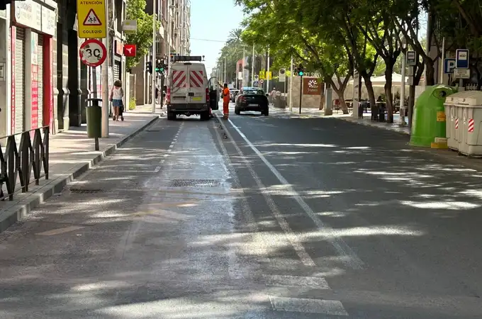 Elche creará cuatro kilómetros más de carriles bici tras eliminar el de la calle Juan Carlos I