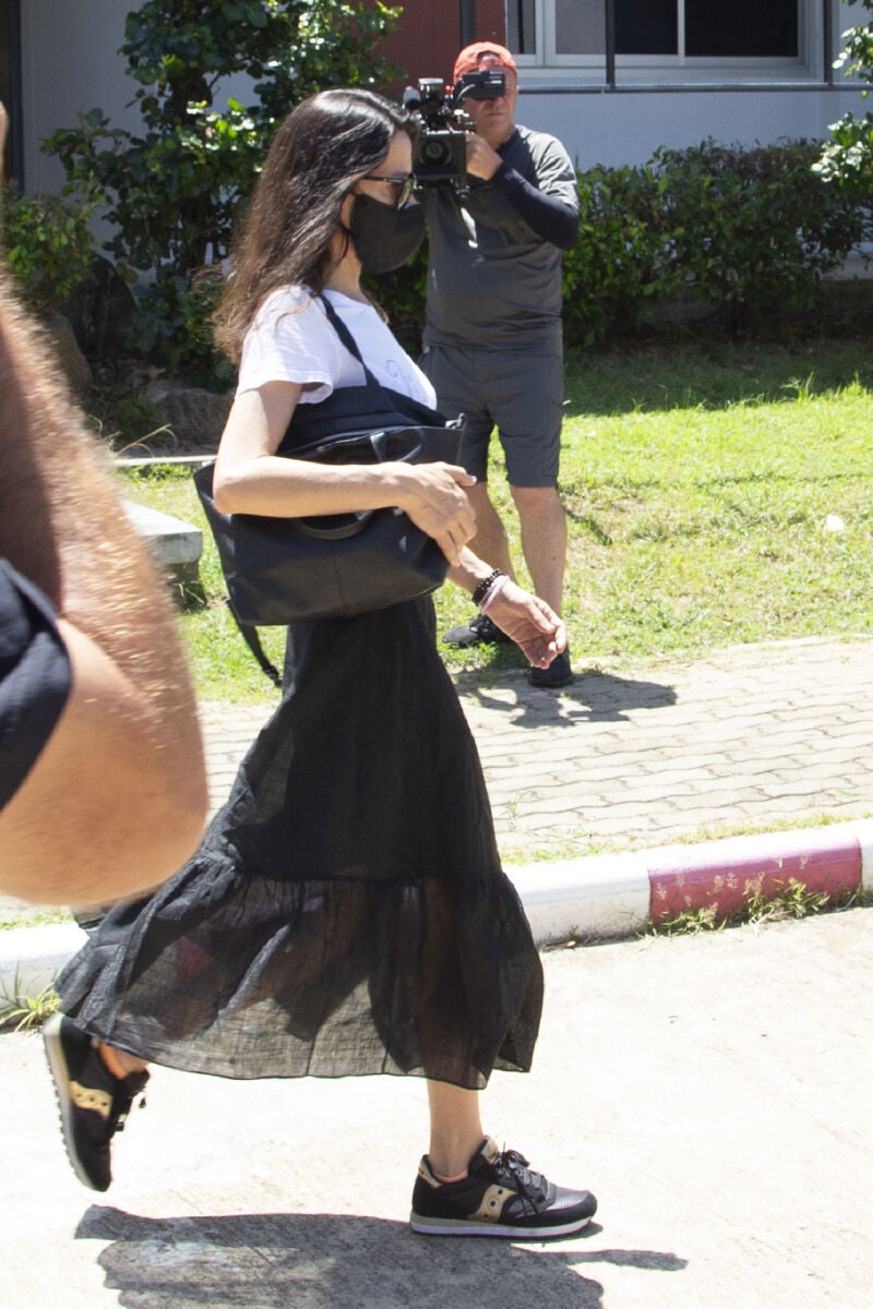 Silvia Bronchalo saliendo de la prisión de Koh Samui
